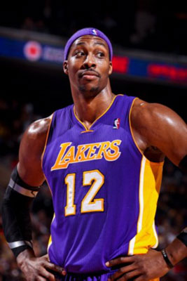 麦克丹尼尔斯第三节5中5轰12分，带领森林狼迫近比分