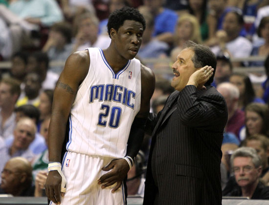 荷甲真不行？荷甲球队均无缘欧战8强，阿贾克斯