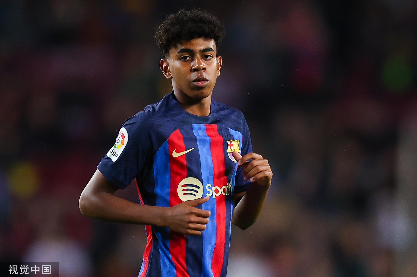 坎宁安被驱逐雷霆险胜活塞 亚历山大48+6连61场20+追科比