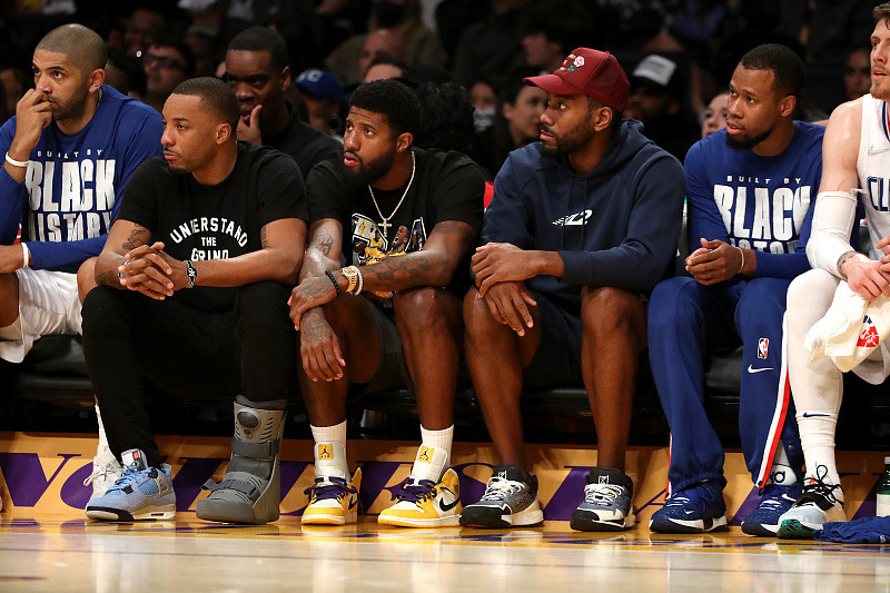 内马尔炮轰报销传闻：他们编造太多假新闻，我不会拿职业生涯冒险